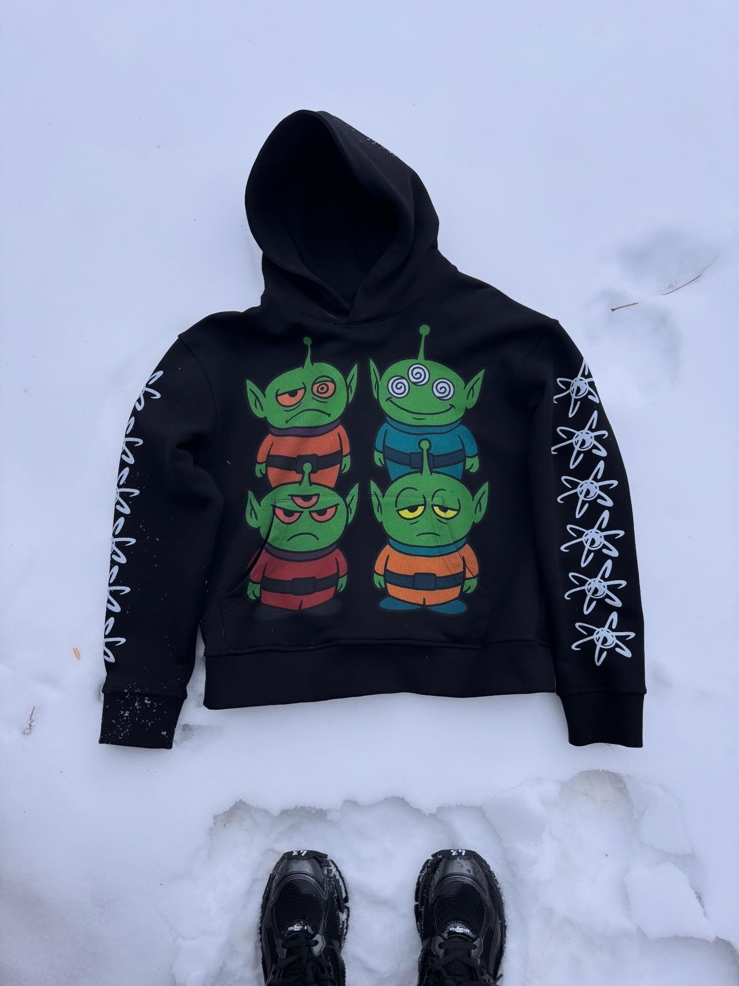 ALIEN HOODIE  (BLACK)